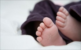 Un bebeluş a murit după ce mama sa a băut „două sau trei sticle" de vin